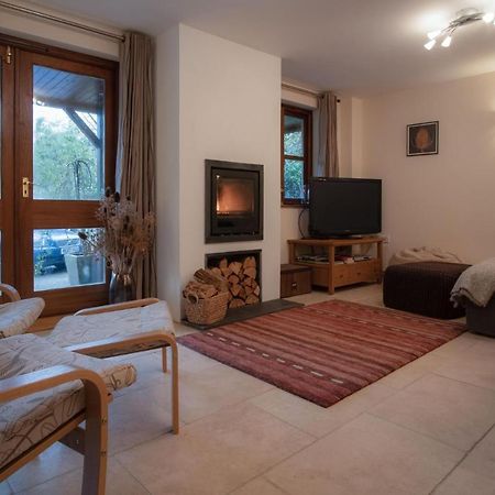 Llais Afon - 3 Bedroom Holiday Home - Фишгард Екстериор снимка