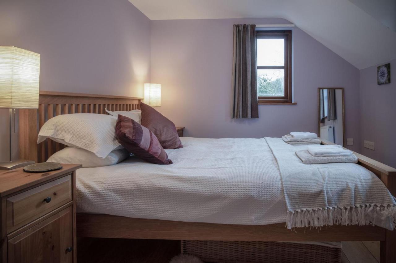 Llais Afon - 3 Bedroom Holiday Home - Фишгард Екстериор снимка