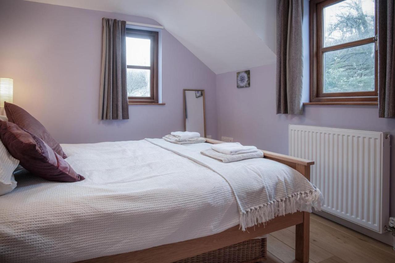 Llais Afon - 3 Bedroom Holiday Home - Фишгард Екстериор снимка