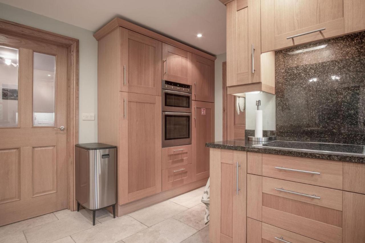 Llais Afon - 3 Bedroom Holiday Home - Фишгард Екстериор снимка