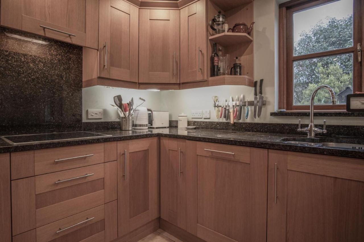 Llais Afon - 3 Bedroom Holiday Home - Фишгард Екстериор снимка