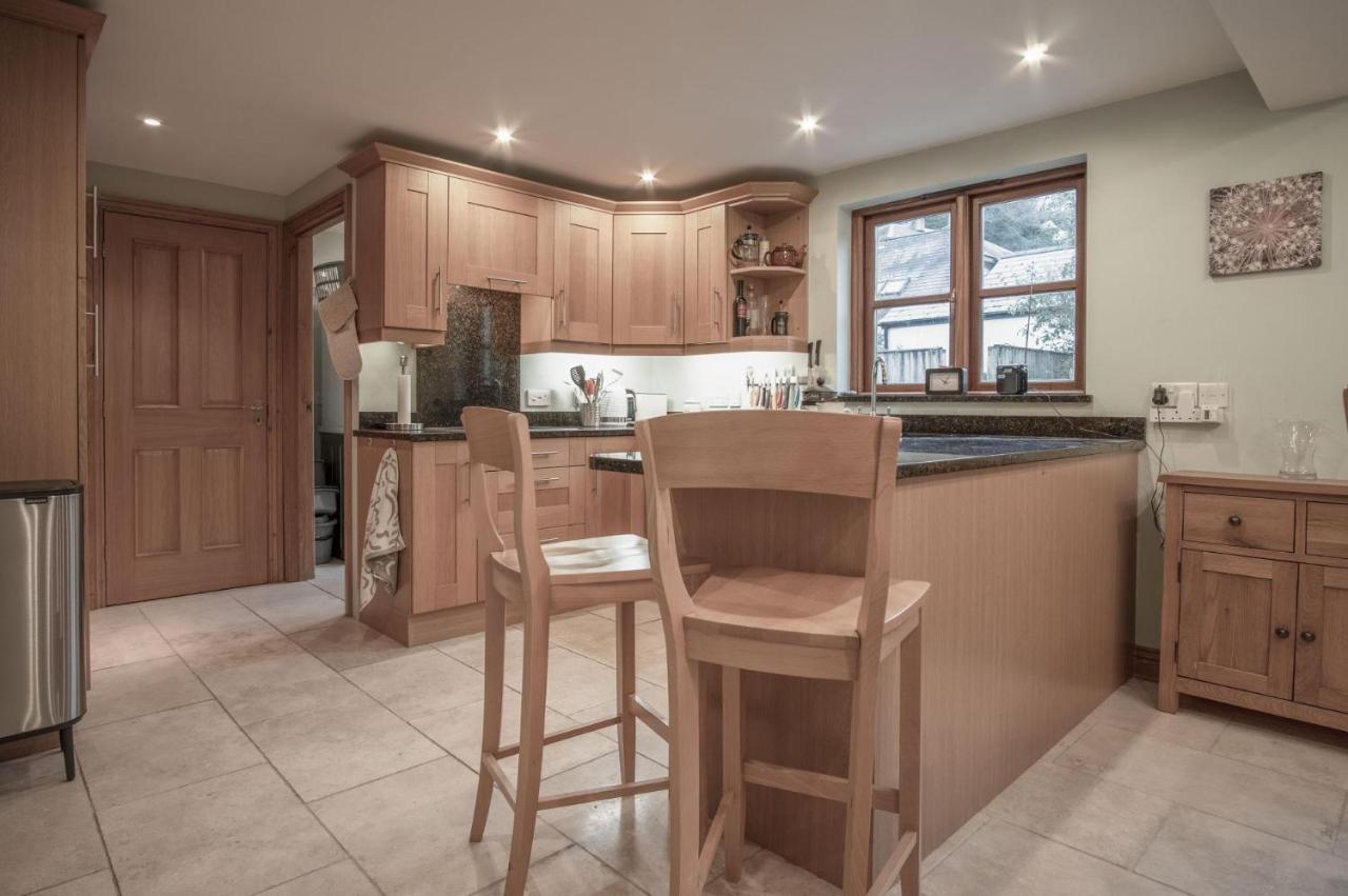Llais Afon - 3 Bedroom Holiday Home - Фишгард Екстериор снимка