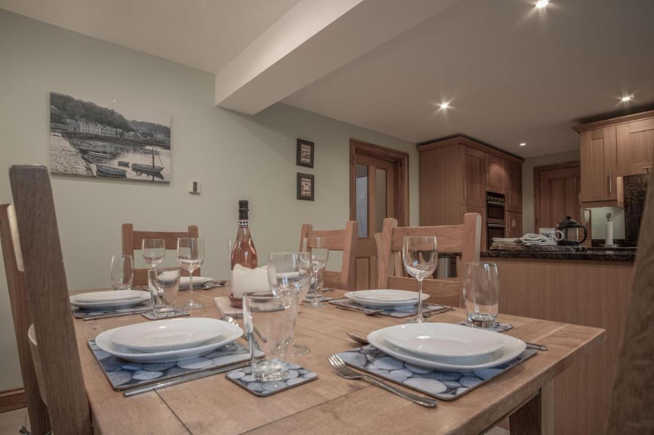 Llais Afon - 3 Bedroom Holiday Home - Фишгард Екстериор снимка