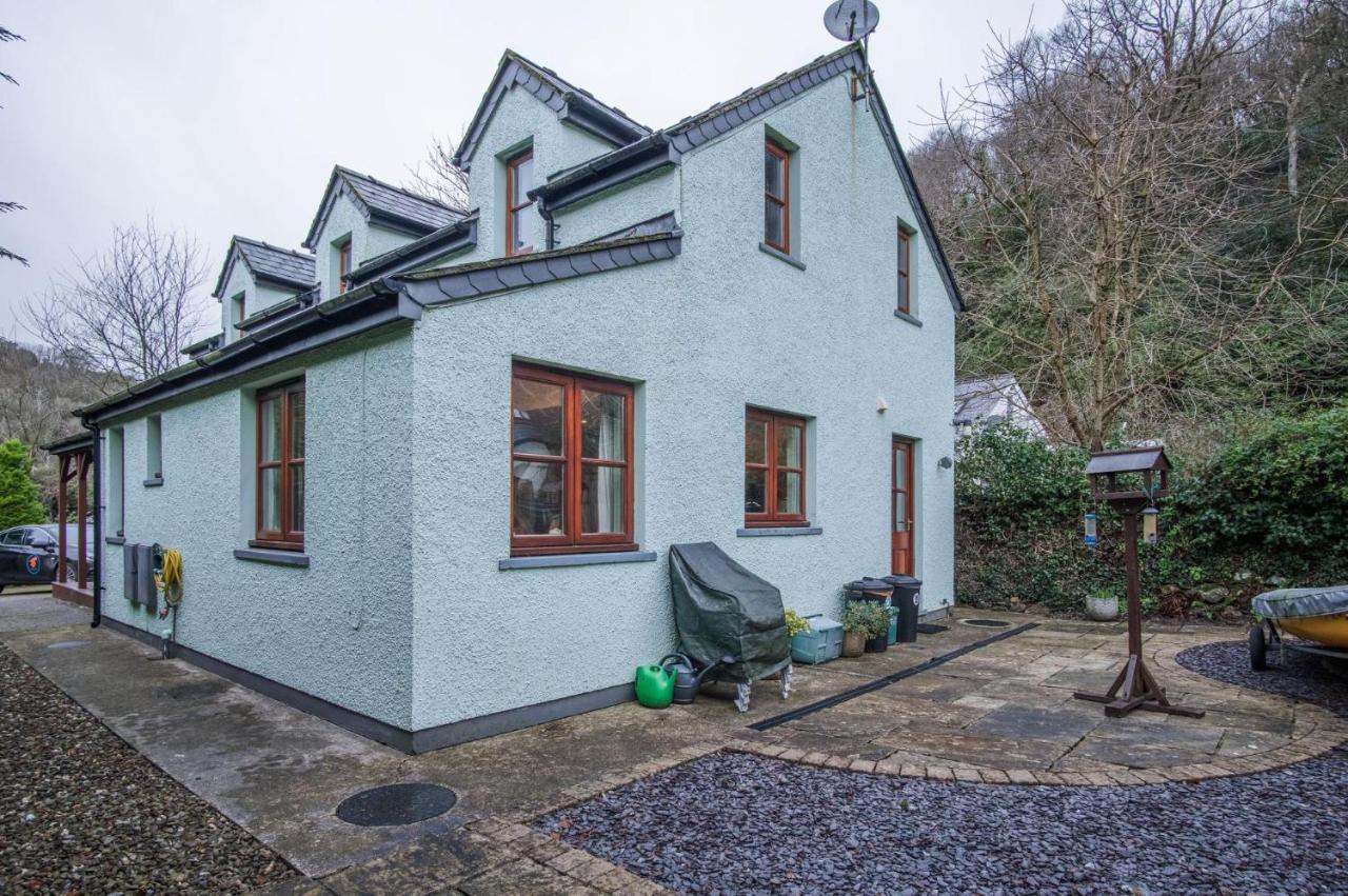Llais Afon - 3 Bedroom Holiday Home - Фишгард Екстериор снимка