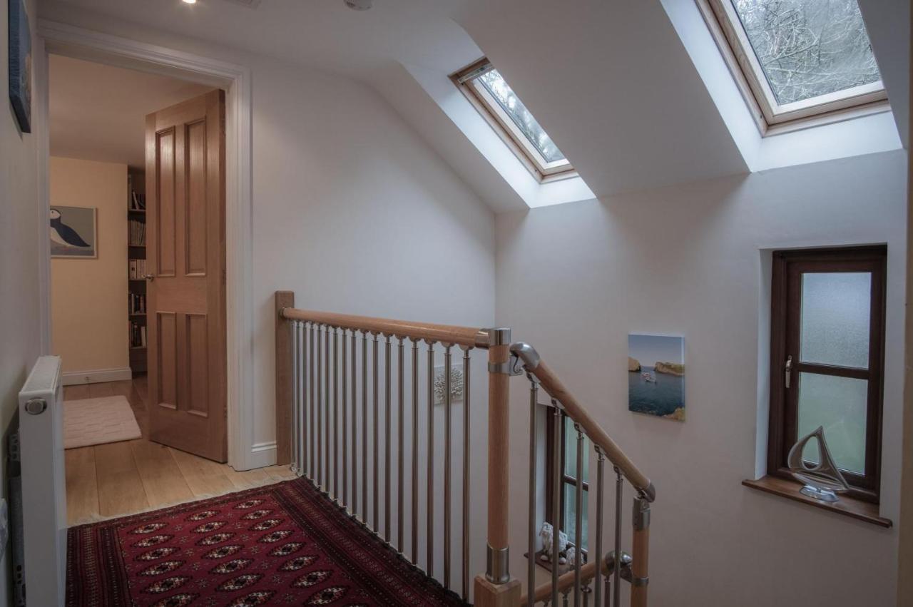 Llais Afon - 3 Bedroom Holiday Home - Фишгард Екстериор снимка